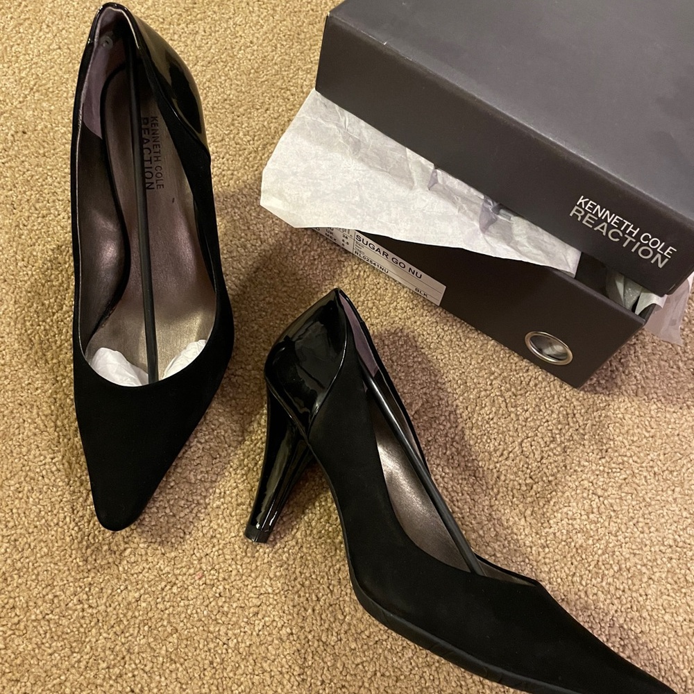 Kenneth Cole Reaction Sleek Black Heels
